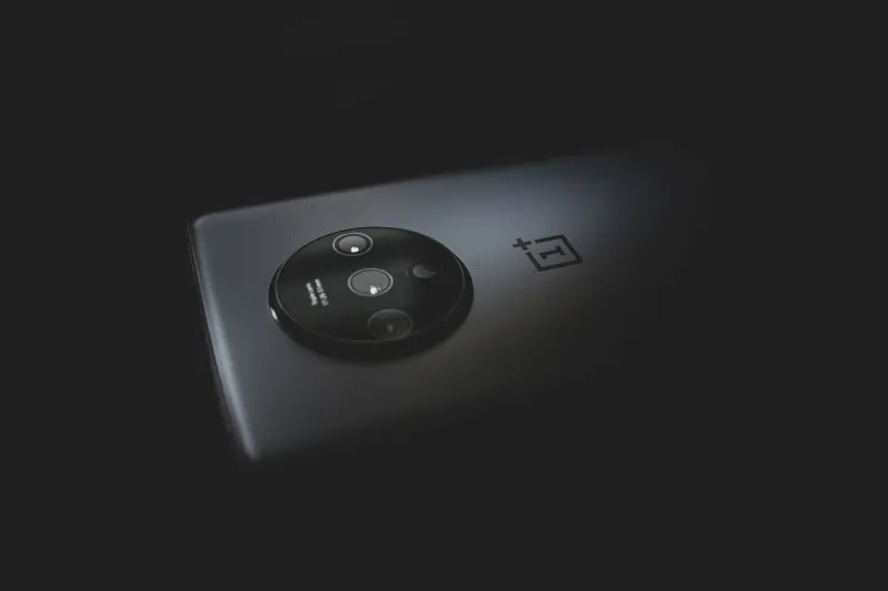 Ghost in the Pocket: The Physics and Neuroscience of Phantom Phone Vibrations